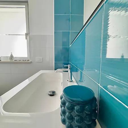 Aptments2 - Real Estate Solutions Apartment