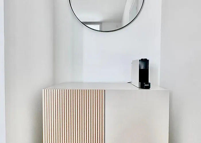 Aptments2 - Real Estate Solutions *